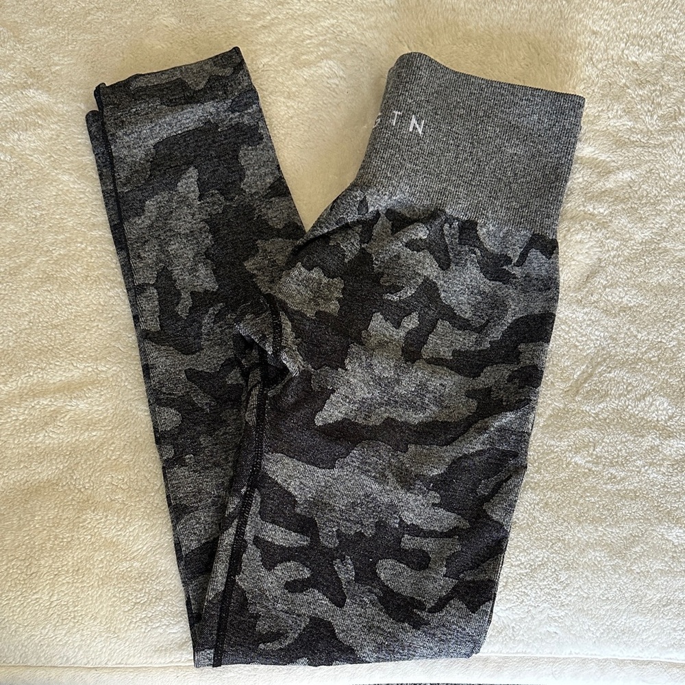 NVGTN Black Camo Leggings